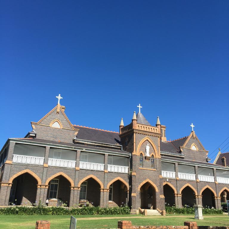 The Convent グレン・インズ エクステリア 写真